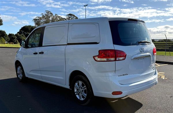 2018 LDV G10 CARGO DIESEL MANUAL Carousel 5