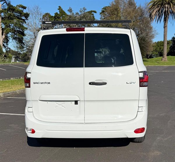2023 LDV G10 CARGO VAN LOW KMS Carousel 6