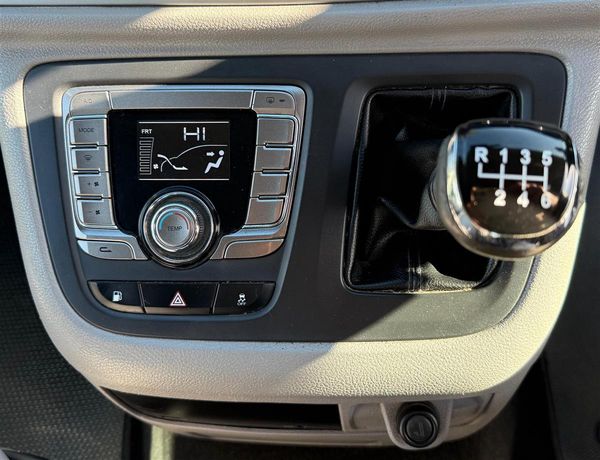 2018 LDV G10 CARGO DIESEL MANUAL Carousel 13