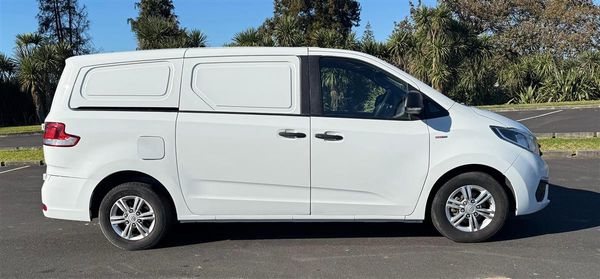 2023 LDV G10 CARGO VAN Carousel 6