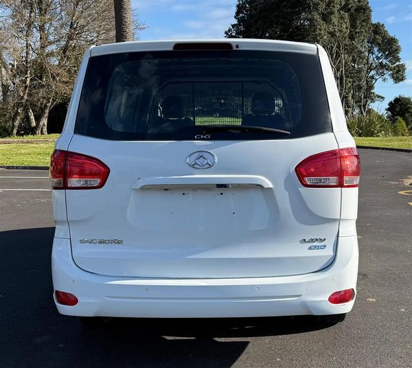 2018 LDV G10 CARGO DIESEL MANUAL Carousel 6