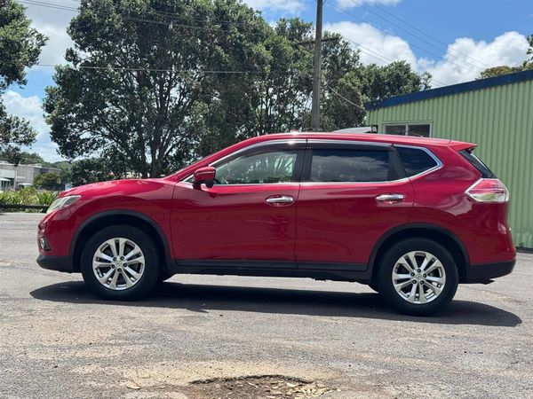 2014 Nissan X-Trail 7 Seater/ Leather Interior/ Heated Front Seats Carousel 3