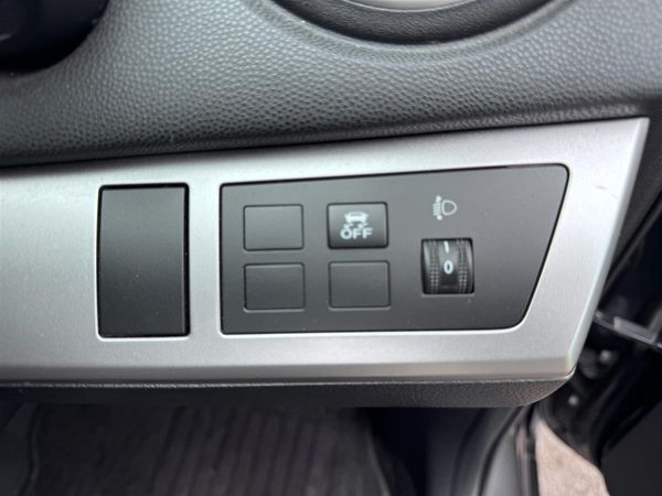 2012 Mazda Axela Super Low Kms/ Dark Interior Carousel 12