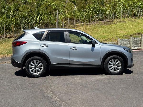 2015 Mazda CX-5 25SL Top Spec ! Leather Interior ! Parking Sensors ! Rev. Camera ! Carousel 8