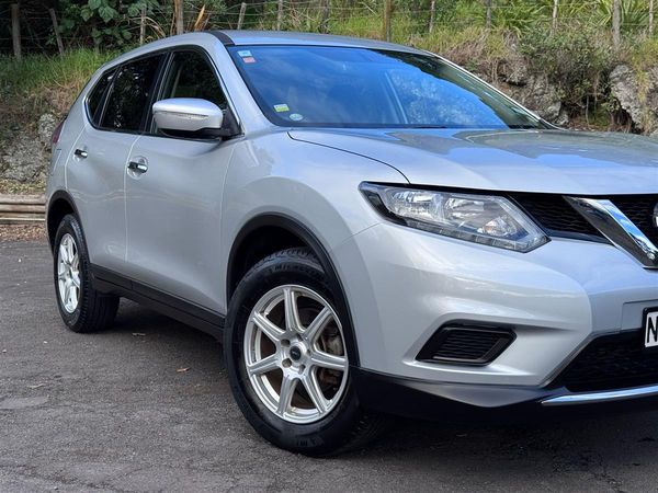 2015 Nissan X-Trail 2.0 4WD/ Leather Interior/ Rev. Camera/ Mags Carousel 4