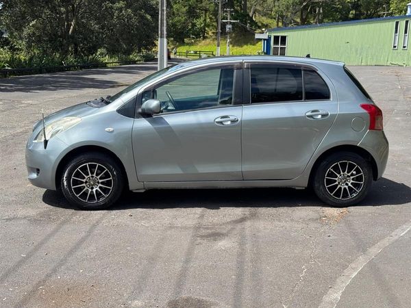 2007 Toyota Vitz Low Kms Done/ Mags/ Alarm Carousel 4