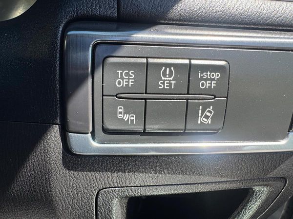 2015 Mazda CX-5 25SL Top Spec ! Leather Interior ! Parking Sensors ! Rev. Camera ! Carousel 14