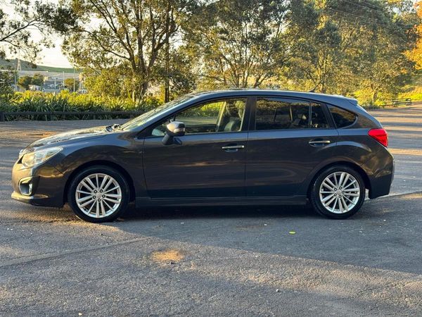 2012 Subaru Impreza 2.0 AWD/ NZ New/ Sunroof/ Leather Interior Carousel 3