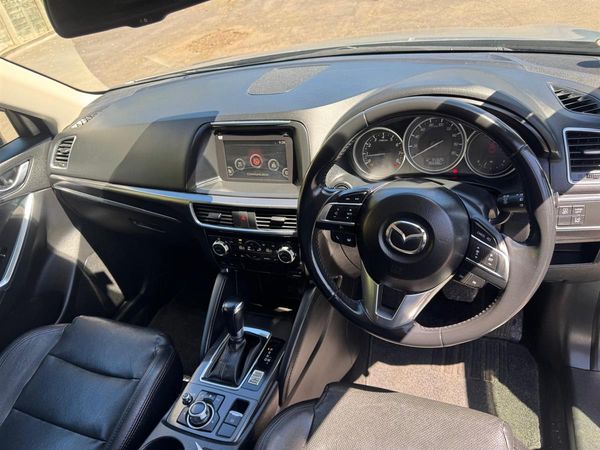 2015 Mazda CX-5 25SL Top Spec ! Leather Interior ! Parking Sensors ! Rev. Camera ! Carousel 9