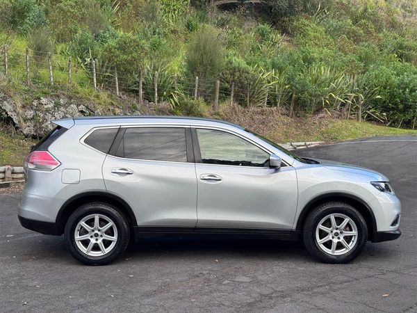 2015 Nissan X-Trail 2.0 4WD/ Leather Interior/ Rev. Camera/ Mags Carousel 12