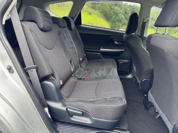 2019 Toyota Prius Alpha 5 Seater ! Radar Cruise ! Rev. Camera ! Carousel 9