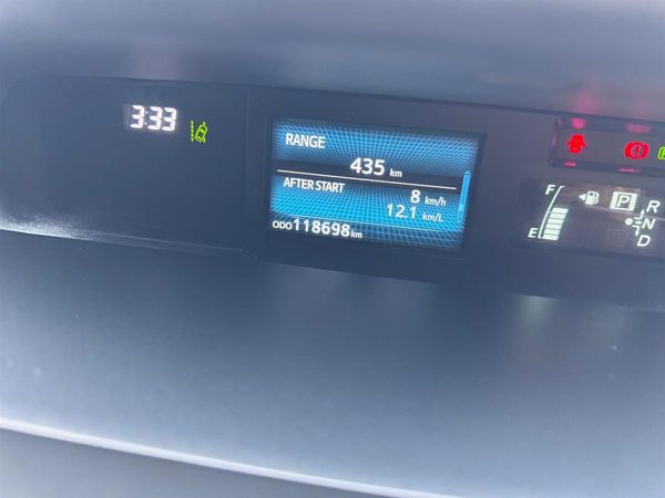 2019 Toyota Prius Alpha 5 Seater ! Radar Cruise ! Rev. Camera ! Carousel 12