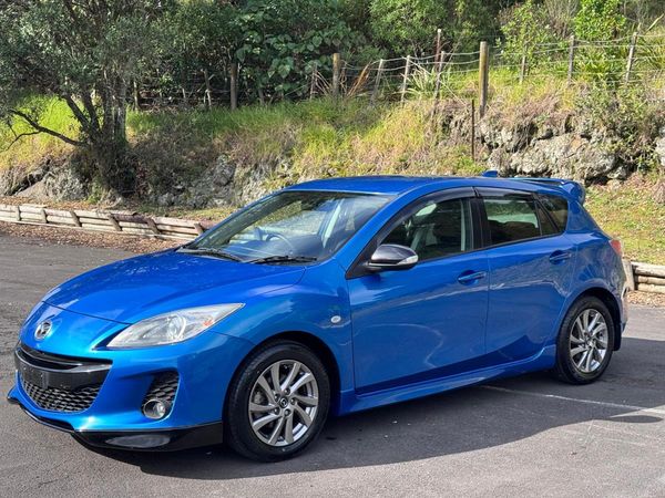 2013 Mazda Axela 15S SPORT Hatchback ! Low Kms ! Mags ! Carousel 3