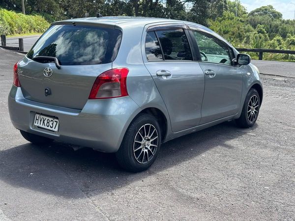 2007 Toyota Vitz Low Kms Done/ Mags/ Alarm Carousel 7