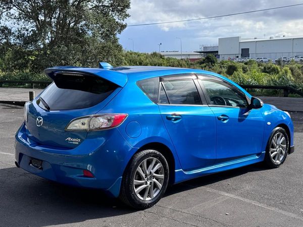 2013 Mazda Axela 15S SPORT Hatchback ! Low Kms ! Mags ! Carousel 8