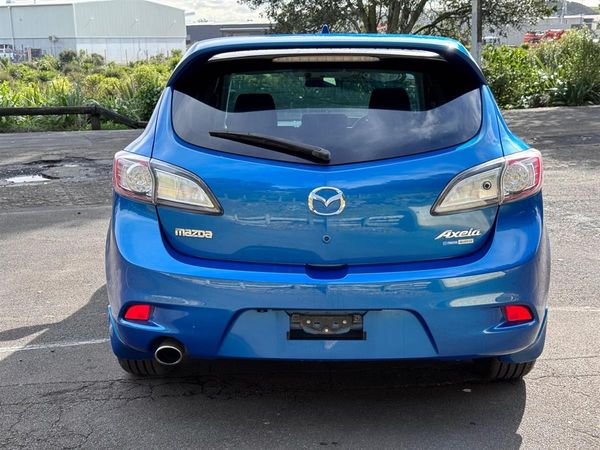 2013 Mazda Axela 15S SPORT Hatchback ! Low Kms ! Mags ! Carousel 6
