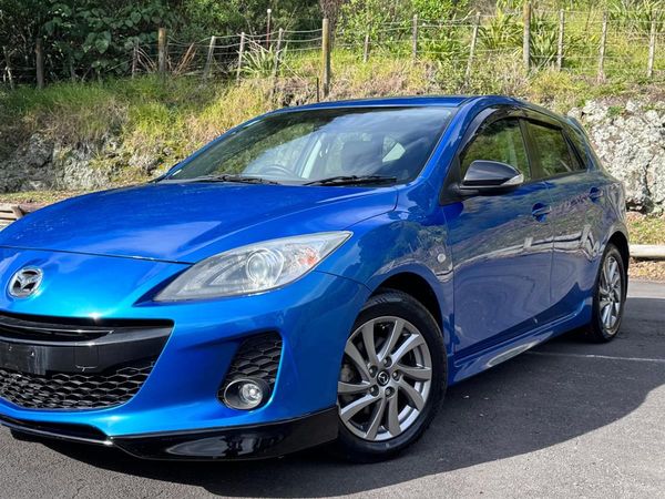 2013 Mazda Axela 15S SPORT Hatchback ! Low Kms ! Mags ! Carousel 2