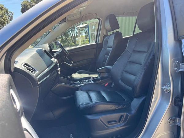 2015 Mazda CX-5 25SL Top Spec ! Leather Interior ! Parking Sensors ! Rev. Camera ! Carousel 12