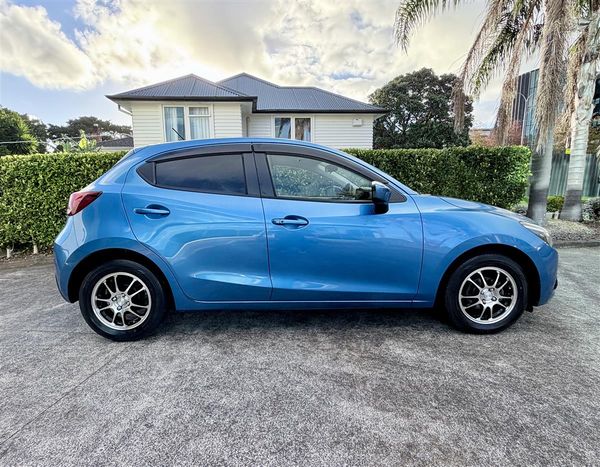 2015 Mazda Demio 13S | Economical Hatch | Auto Carousel 3