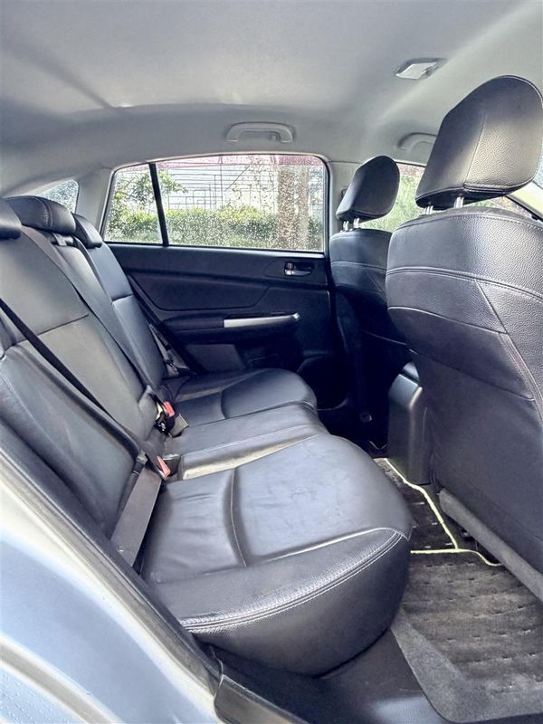 2015 Subaru XV Hybrid | AWD | 84k KM | SUV Carousel 11