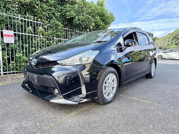 2015 Toyota Prius Alpha Hybrid 7-Seater Modellista Carousel 2