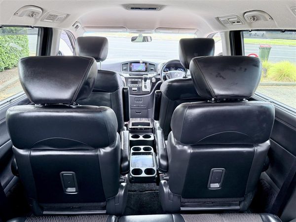2016 Nissan Elgrand 7 Seater | Luxury Van Carousel 19