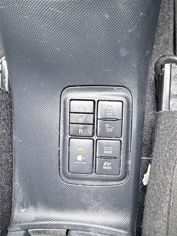 2017 Toyota Aqua S Hybrid | Push Start | 67k KM Carousel 12
