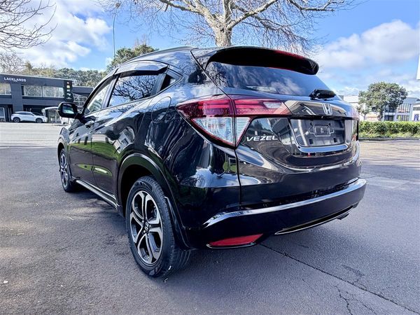 2017 Honda Vezel Z Spec • Hybrid • Honda Sensing • 56k Carousel 4