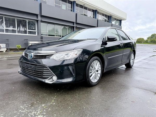 2015 Toyota Camry Hybrid | Executive Sedan | Black Carousel 2