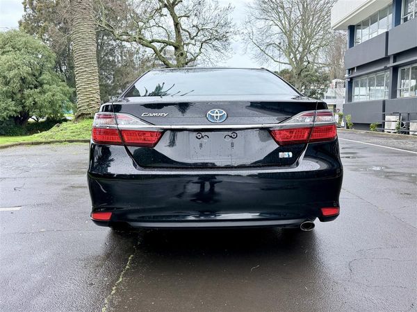 2015 Toyota Camry Hybrid | Executive Sedan | Black Carousel 5
