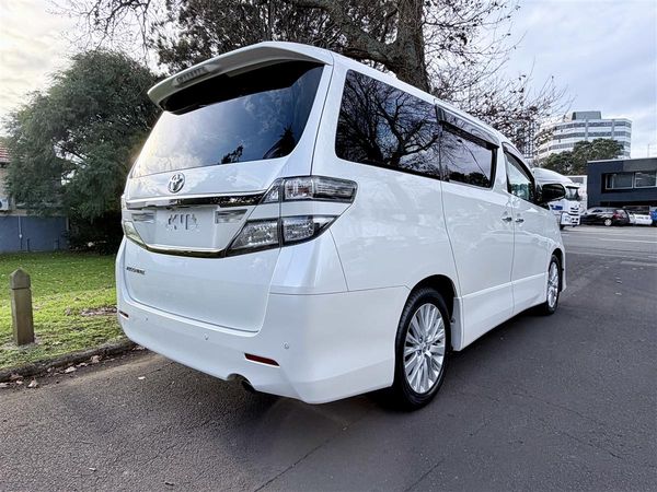 2012 Toyota Vellfire 2.4Z | 7 Seater | Luxury Van Carousel 4