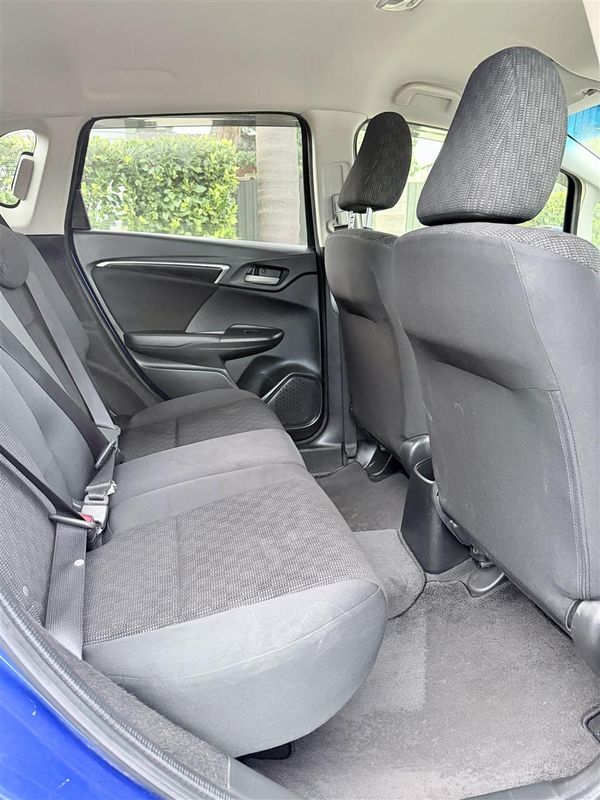 2015 Honda Fit G | 70k KM | Auto Hatch Carousel 29