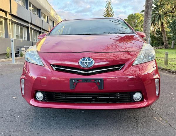 2013 Toyota Prius Alpha G | 7 Seater | Cruise Control Carousel 1