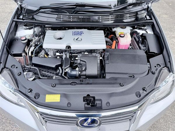 2014 Lexus CT 200h Version C | Hybrid | 99k Carousel 36