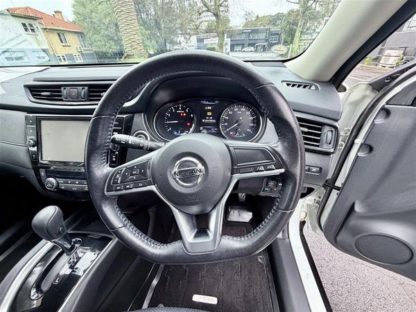 2018 Nissan X-Trail Hybrid 4WD | 20X | 88k KM Carousel 15