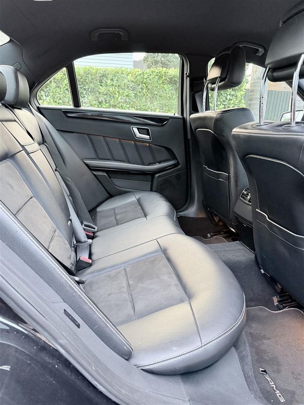 2013 Mercedes-Benz E 250 Avantgarde | 76k KM | Luxury Carousel 7