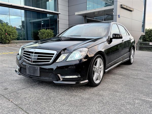 2013 Mercedes-Benz E 250 Avantgarde | 76k KM | Luxury Carousel 2