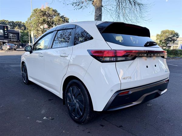 2021 Nissan Note E-POWER | Modern Hybrid | 83k KM Carousel 6