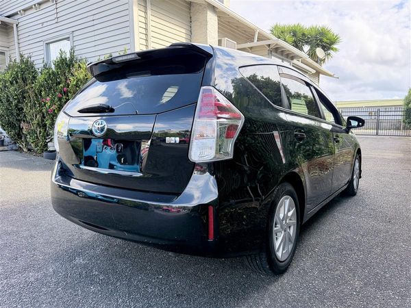 2015 Toyota Prius Alpha Hybrid 7-Seater Modellista Carousel 6