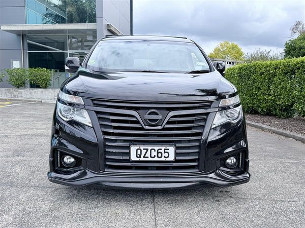 2016 Nissan Elgrand 7 Seater | Luxury Van Carousel 9