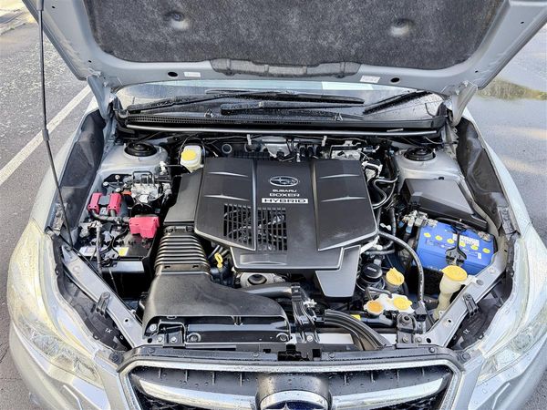 2015 Subaru XV Hybrid | AWD | 84k KM | SUV Carousel 14