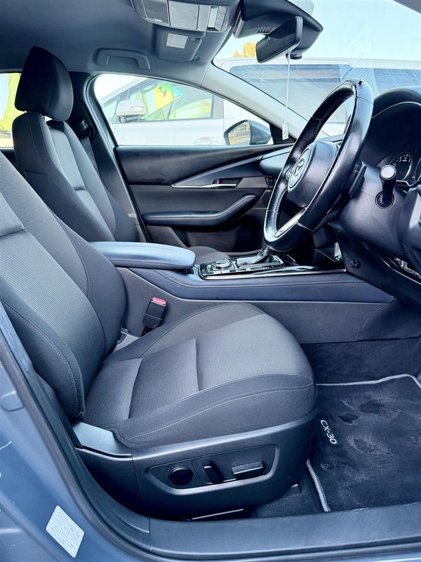 2021 Mazda CX-30 Low KM • Modern SUV • Stylish Design Carousel 8