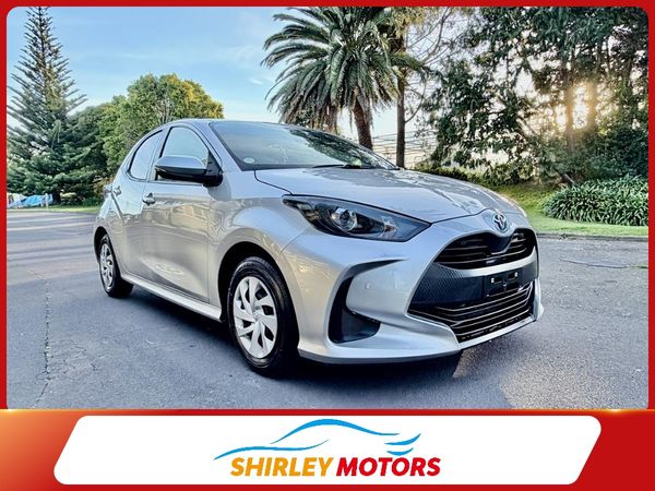 2022 Toyota Yaris Hybrid X | Safety Sense | Modern