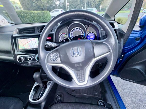 2014 Honda Fit 71k KM | Auto Hatch Carousel 11
