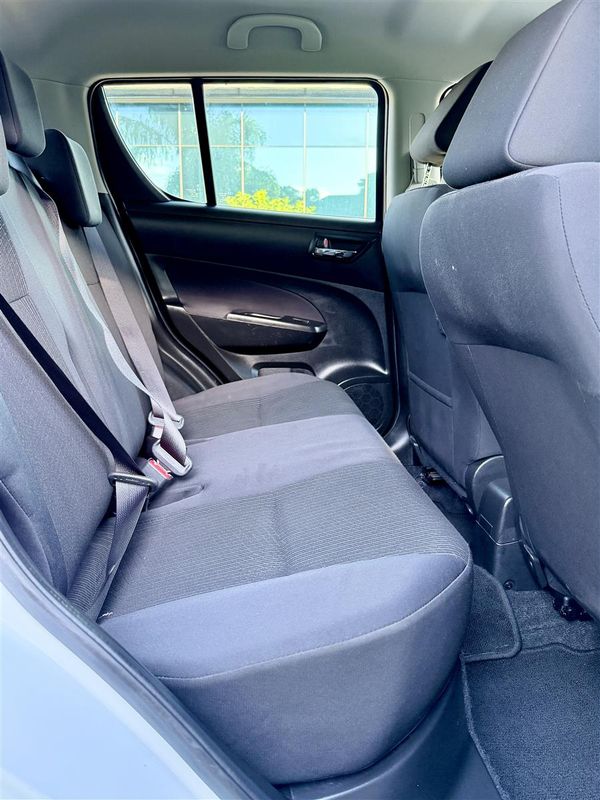 2015 Suzuki Swift XL-DJE Carousel 14