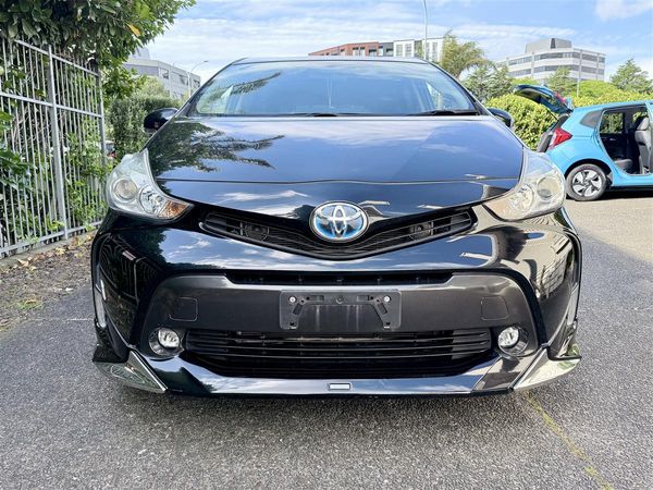 2015 Toyota Prius Alpha Hybrid 7-Seater Modellista Carousel 1