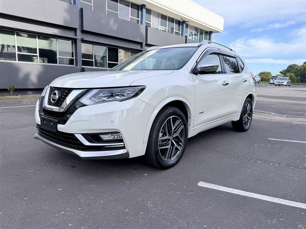 2018 Nissan X-Trail Mode Premium | Luxury SUV | 88k Carousel 2