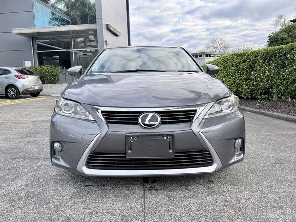 2014 Lexus CT 200h Hybrid Version C Carousel 1