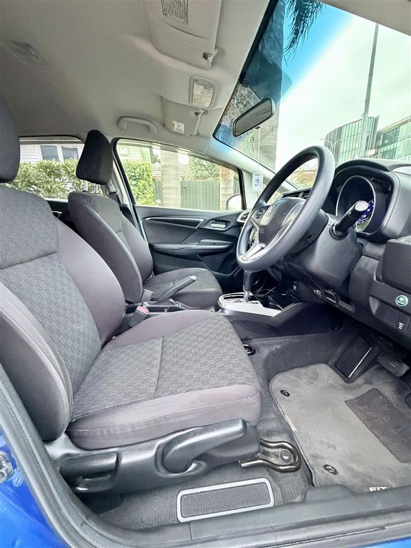 2015 Honda Fit G | 70k KM | Auto Hatch Carousel 24