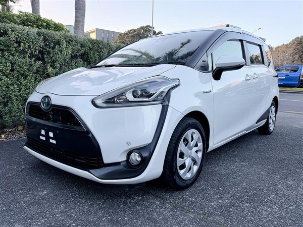 2015 Toyota Sienta Hybrid G | 7 Seater | Pearl Carousel 2
